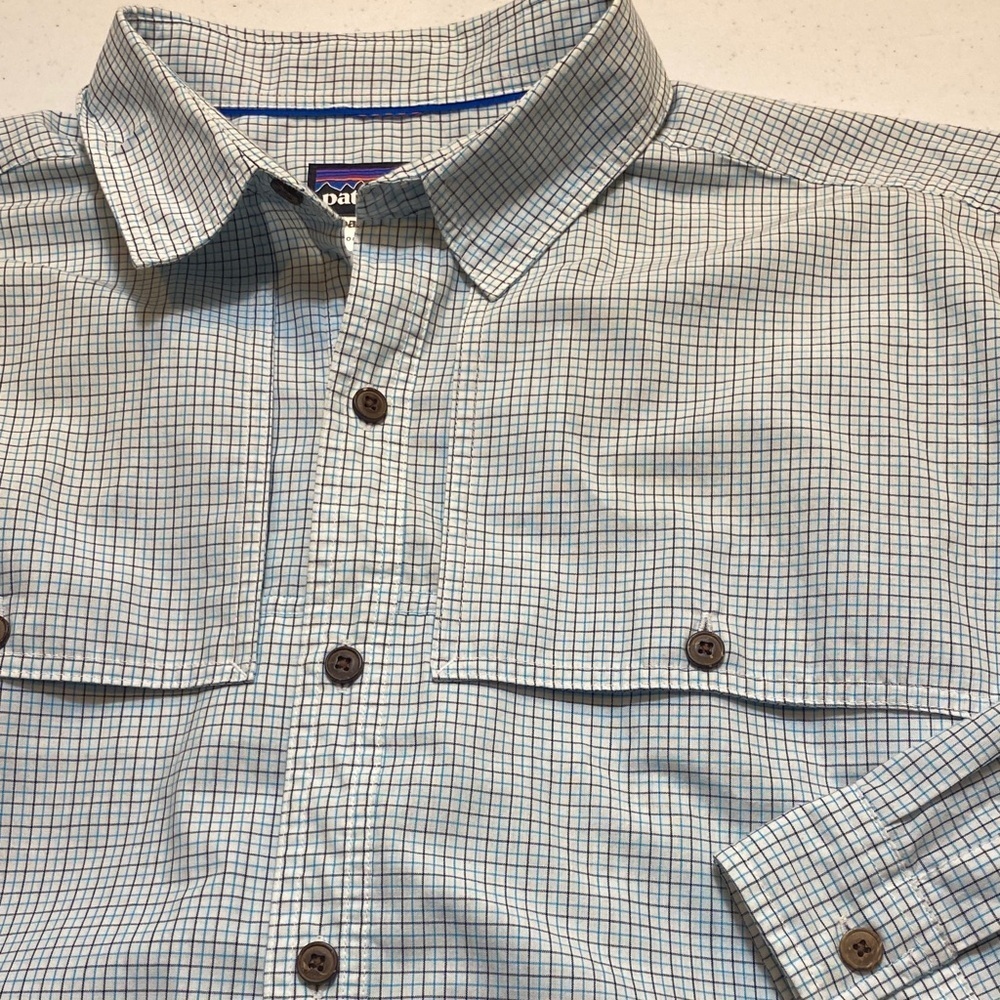 Patagonia Men's Blue Checkered Shirt size XL